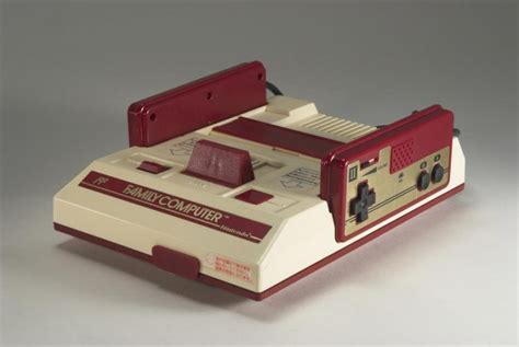 A short history of videogames, 1951–2011 .
